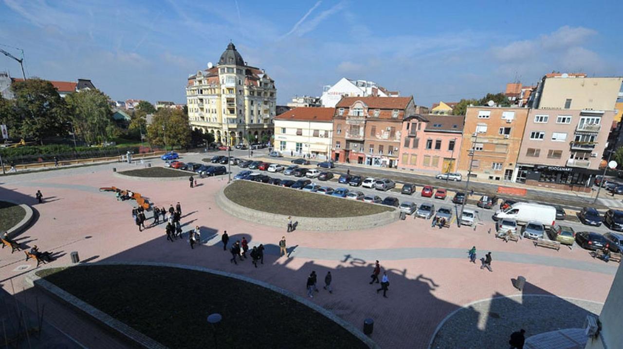 Centar Novi Sad-Studio No. 2 Exteriör bild
